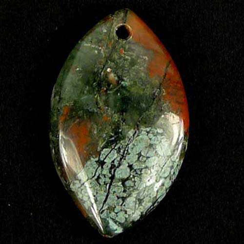 BLOOD STONE 45 X 28 X 5 MM