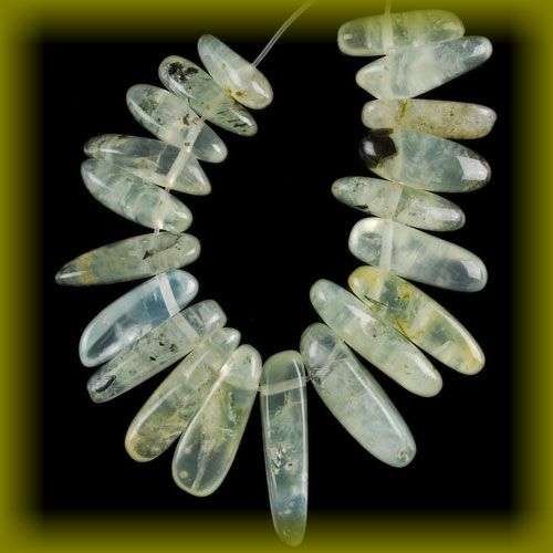 PREHNITE PENDANT SET   24 X 6 X 5MM  -  13 X 5 X4 MM 20 PIECES