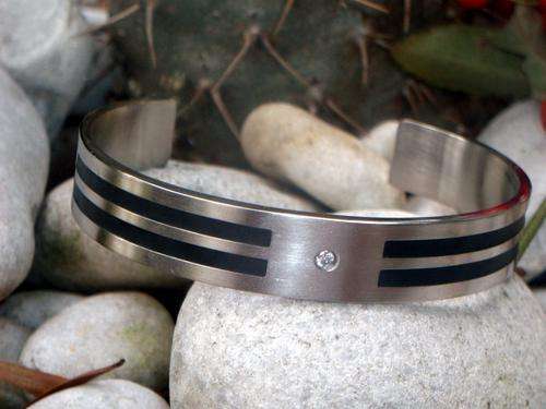 TRENDY STAINLESS STEEL 316L SILVER  AND BLACK  BRACELET WITH STAR POINT CZ