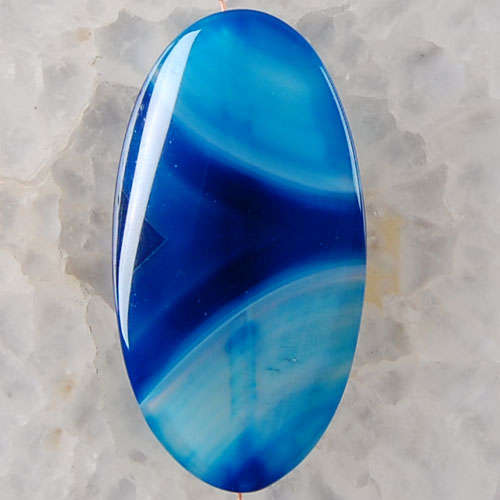 BLUE BANDED PENDANT 48MM X 26MM X 6MM
