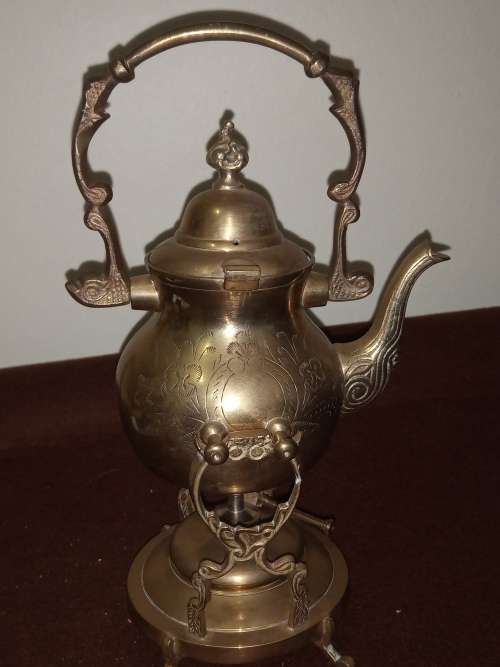 VINTAGE SOLID BRASS TEA KETTLE ON STAND WITH BURNER