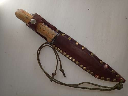 HUNTING KNIFE BLADE SS WITH HANDMADE HANDLE AND HANDMADE LEATHER SCABBARD
