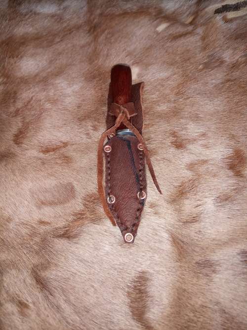 HUNTING KNIFE WITH HANDMADE HANDLE AND LEATHER SCABBARD