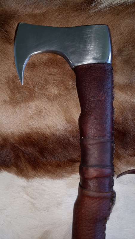 HANDMADE VIKING AXE WITH TAMPERED STEEL BLADE