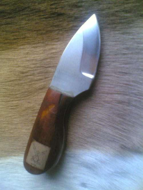 HANDMADE HUNTING KNIFE  BY JWK KNIFEMAKER BLADE MADE OF N690 STEEL AND TOP QUALITY WOOD