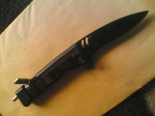 TOP QUALITY SMITH & WESSON  Assisted Tanto Black Combo Blade, Glass Breaker