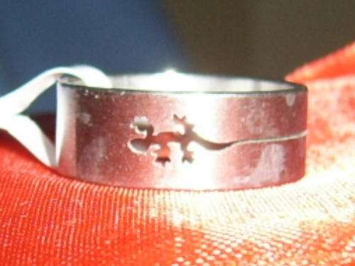 STUNNING STAINLESS STEEL RING WITH LIZARD