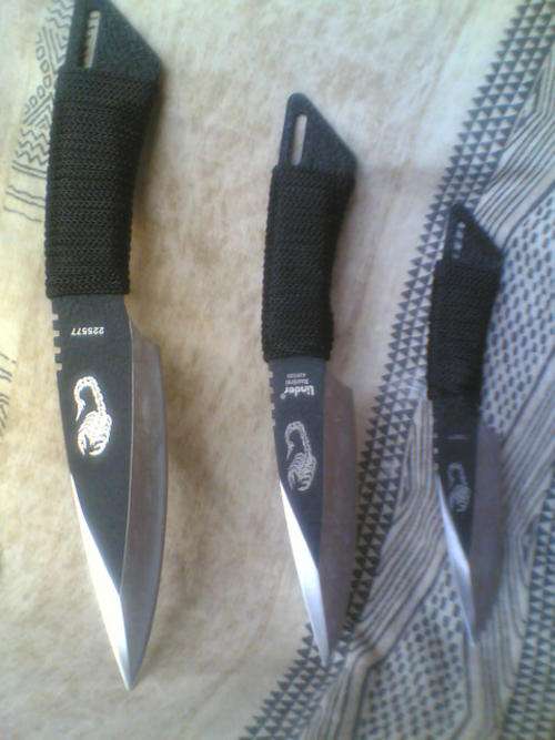 SET OF TACTICAL KNIFES MADE BY LINDER KNIFES PRODUCT CODE 426220