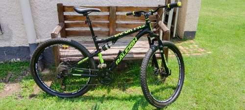 29` Releigh Mountain bike
