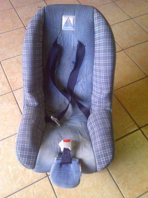 ASTI  BABY CAR SEAT
