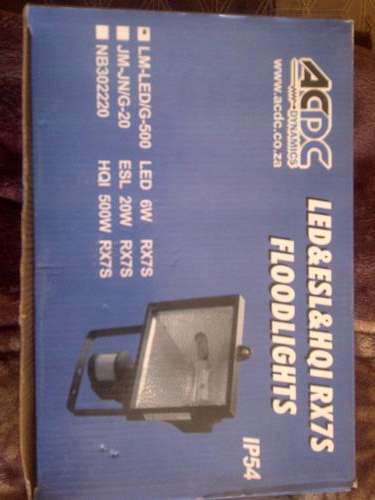 LED 6WATT FLOODLIGHT WITH MOTION SENSOR ENERGY SAVER