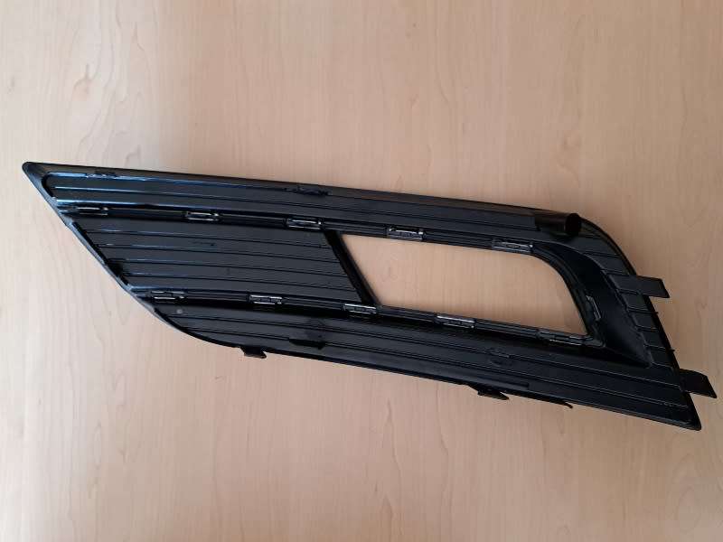 Fog Light Grille Bumper Grill Cover for Audi A4 S4 B8.5 B9 2013-2015 Left and Right