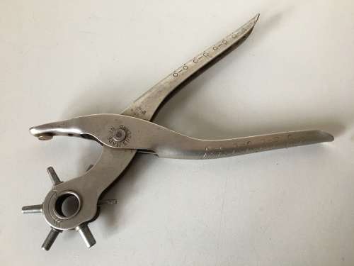 C.S. OSBORNE and CO - 6 hole wheel leather punch