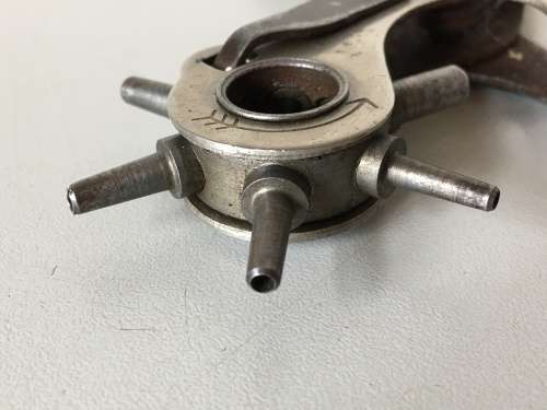 C.S. OSBORNE and CO - 6 hole wheel leather punch