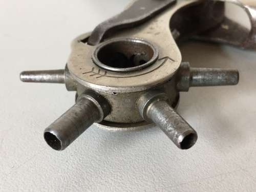 C.S. OSBORNE and CO - 6 hole wheel leather punch
