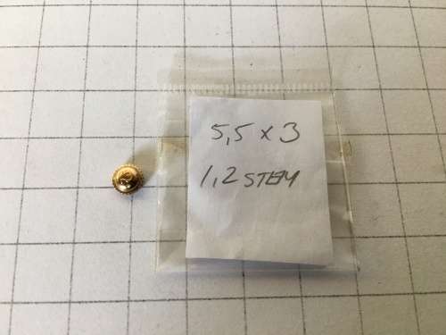 5.5mm Omega gold plated crown