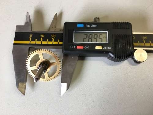 Clock mainspring barrels, center & intermediate wheels