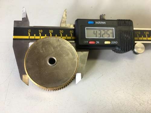Clock mainspring barrels, center & intermediate wheels