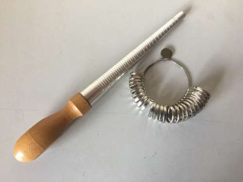 Jewelers ring sizer