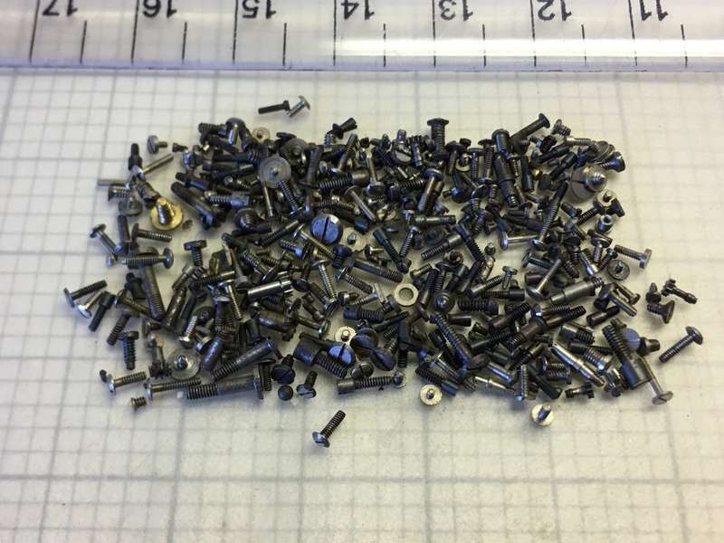5 grams assorted used watch screws