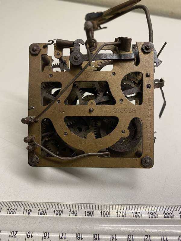 Cuckoo clock movement - parts/repair