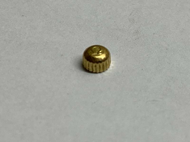 Omega gold crown - 3.9 x 2.6mm