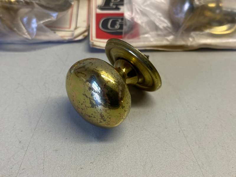 25mm brass door knobs - 5 pieces