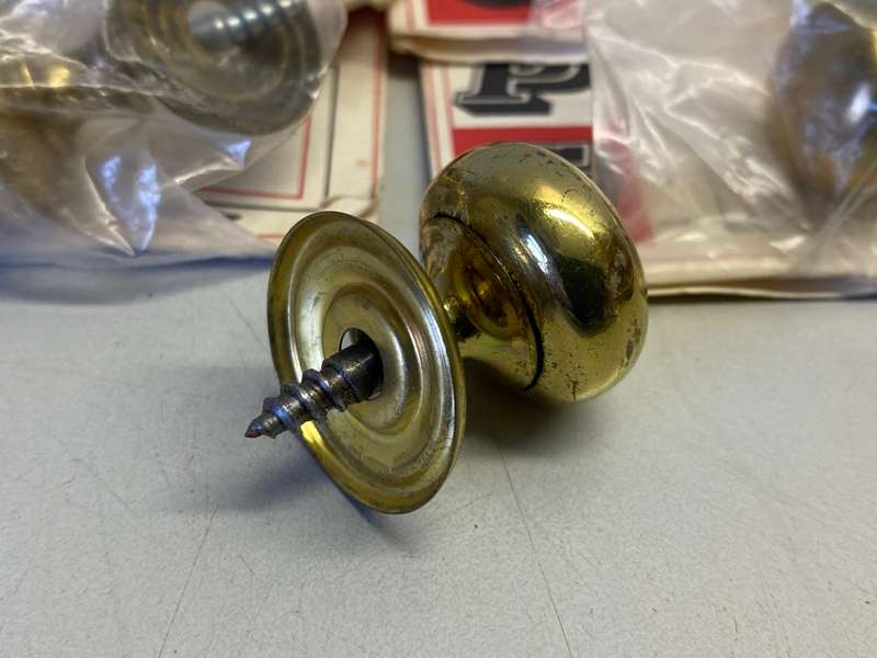 25mm brass door knobs - 5 pieces