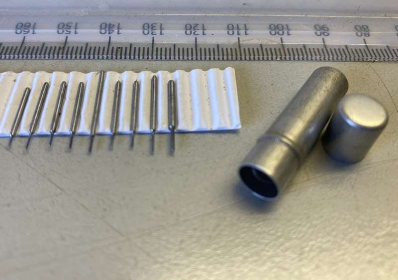 Watchmakers/jewelers micro size threading taps