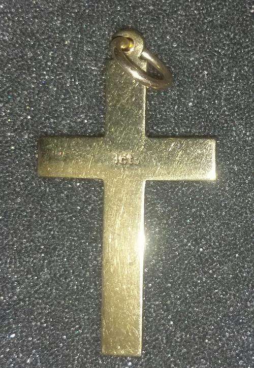 9ct solid yellow gold cross