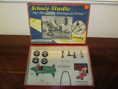 Schuco Racing car with accessories