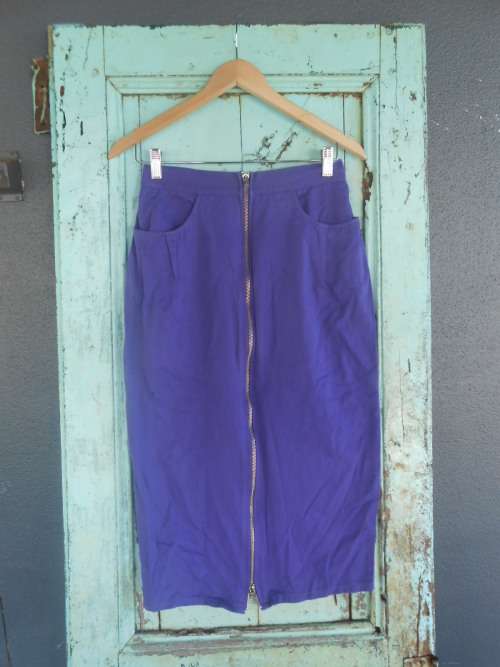 Vintage 90's Purple Skirt (Size 8)