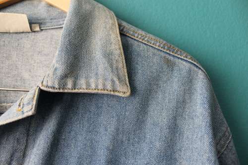 Vinatge Over Sized 90's Denim Jacket (Medium / Large)