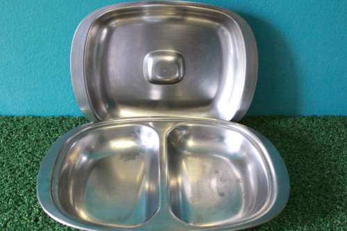 Retro Stainless Steel Serving Dish with Lid (22 x 31cm)