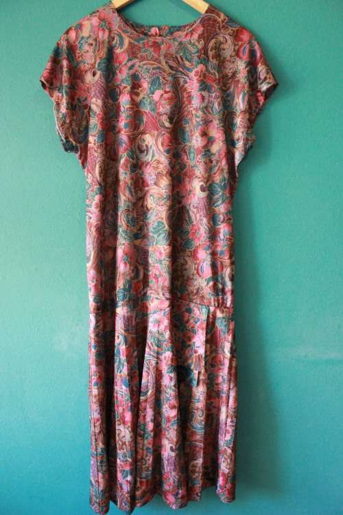 Vintage Drop Waist Dress in Muted Brown, Green and Pink Tones (Medium / Large)