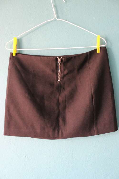 Vintage 90's Zip Up Skirt (Size 32)