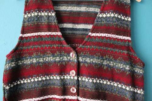 Vintage Red and Green Knit Waistcoat (Medium / Large)