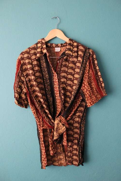 Vintage Boho Brown Paisley Shirt (Medium / Large)