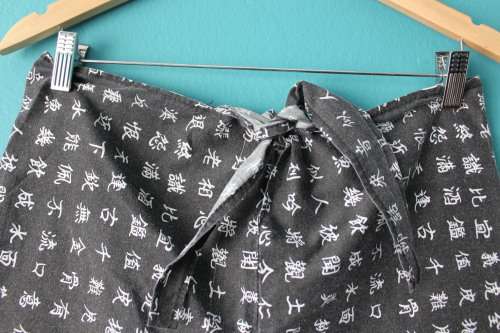 Chinese Print Boho Pants (Waist measures 38cm)