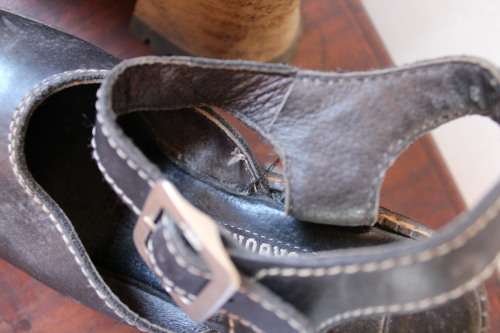 Vintage 90's London Underground Platforms (Ladies size 5/6)