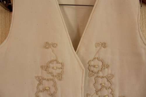 Vintage Off-white Embroidered Waist Coat (Small)