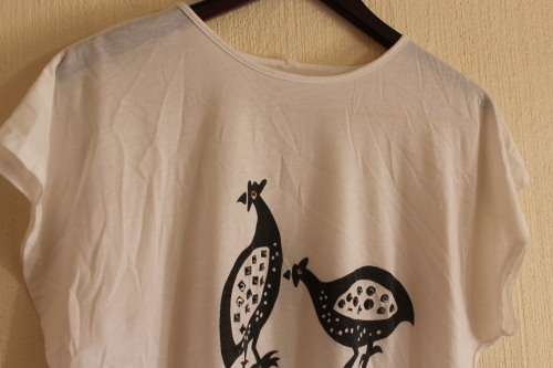 Vintage White T-Shirt with Guinea Fowl Decal (Small / Medium)
