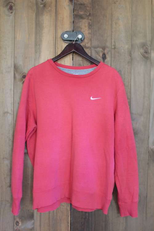 Peachy "Nike" Sweat Shirt (Large / XL)