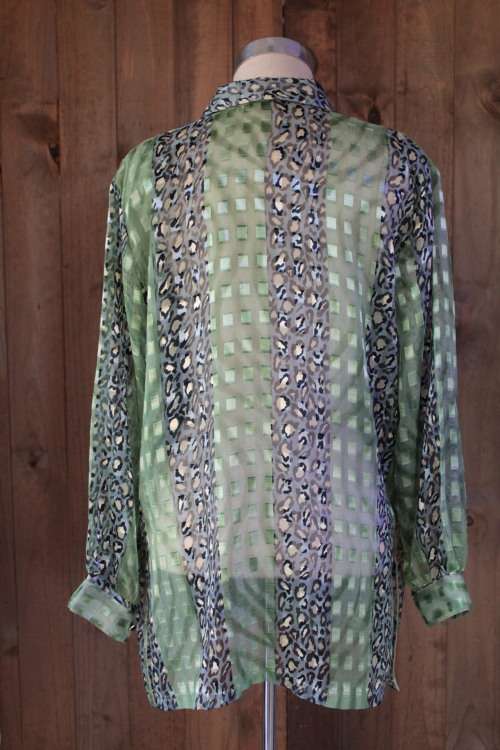 Vintage Long Sleeve Green / Animal Print Shirt (XL to 2XL)