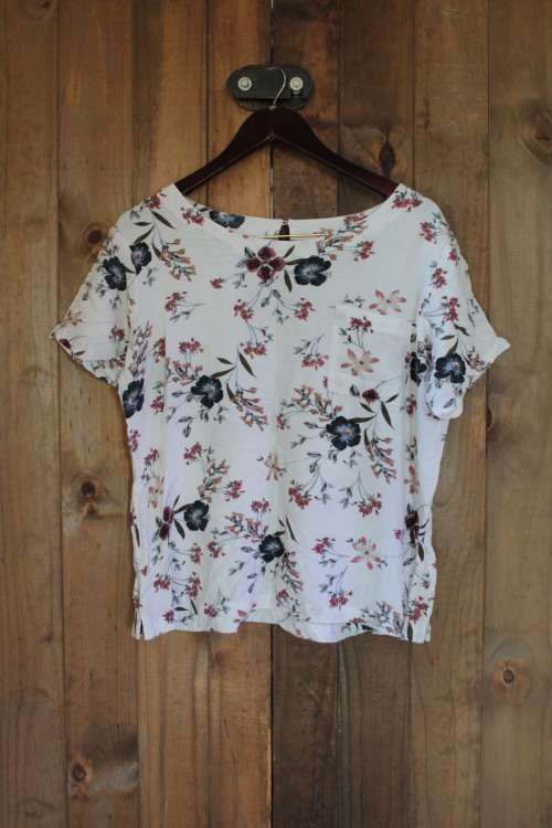 Floral Top from Real Clothing (XL)