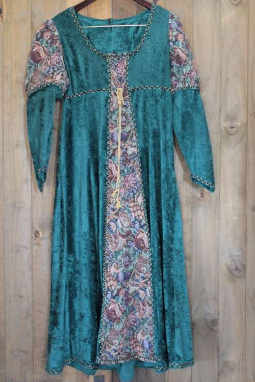 Vintage Medieval Style Dress (Large / XL)