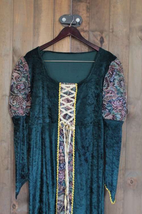 Vintage Green Medieval Dress (Large / XL)