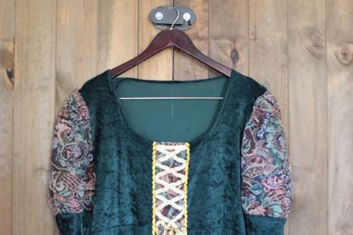 Vintage Green Medieval Dress (Large / XL)