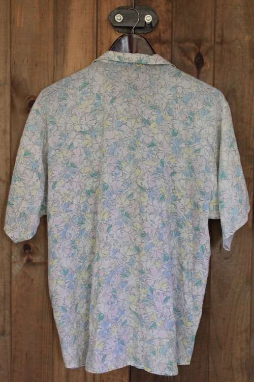Pastel Vintage Button Up Shirt (XL / 2XL)