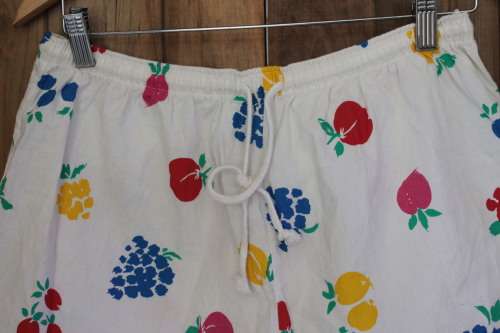 VIntage Fruity Shorts (Will fix XS / Small - size on label is 14 to 16cm)